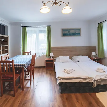 Borostyankert Etterem & Vendeghaz 3*