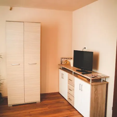 Guest house Borostyankert Etterem & Vendeghaz Sitke